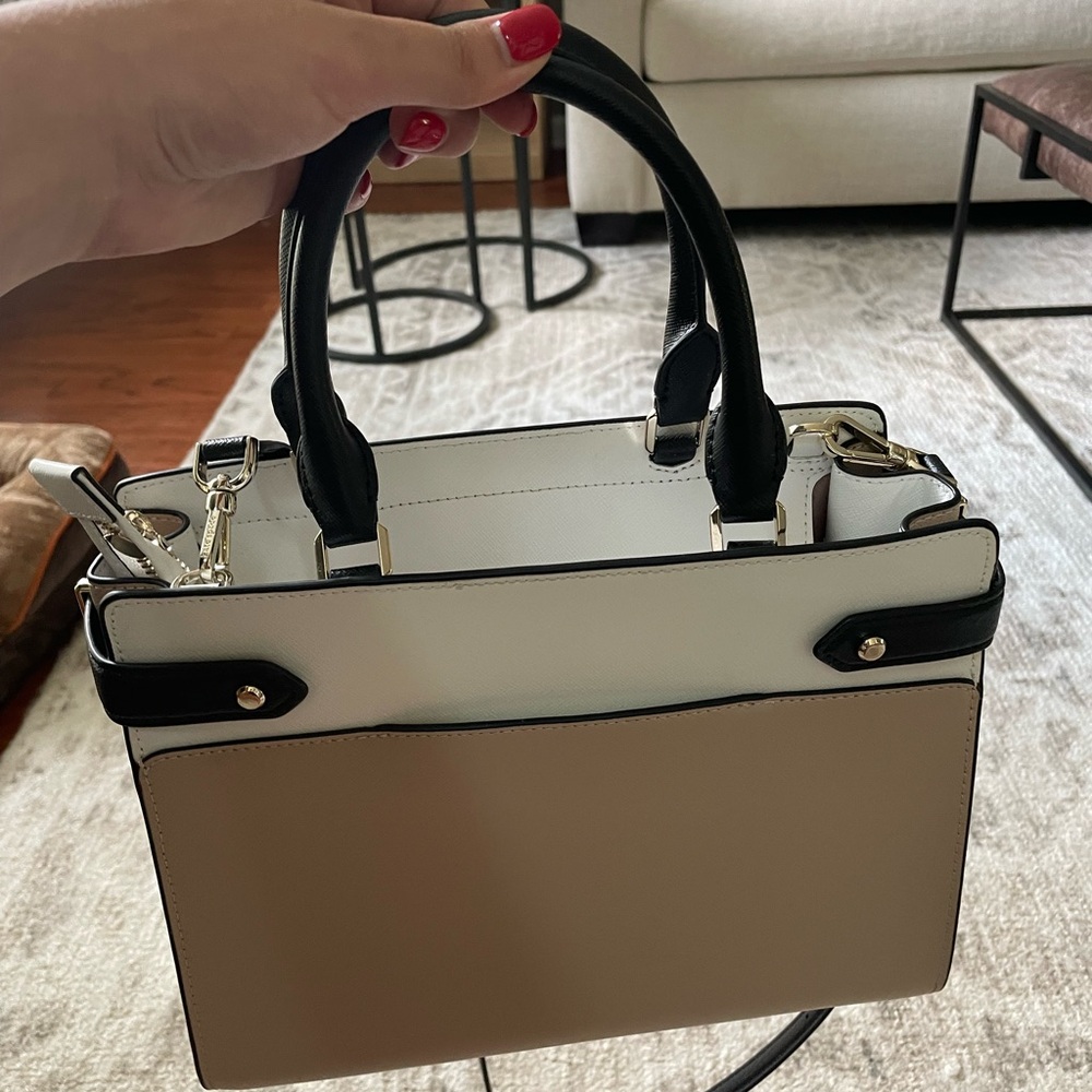 Kate Spade - White and Beige Purse - Long Strap and Short Handles - Picture 6 of 6